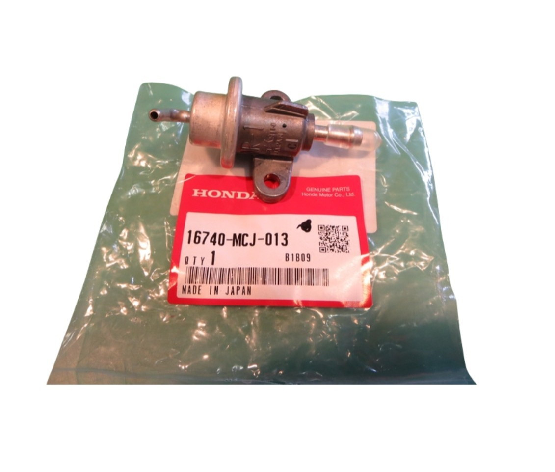 Honda Genuine OEM Fuel Pressure Regulator 00-03 CBR929/954RR 16740-MCJ-013