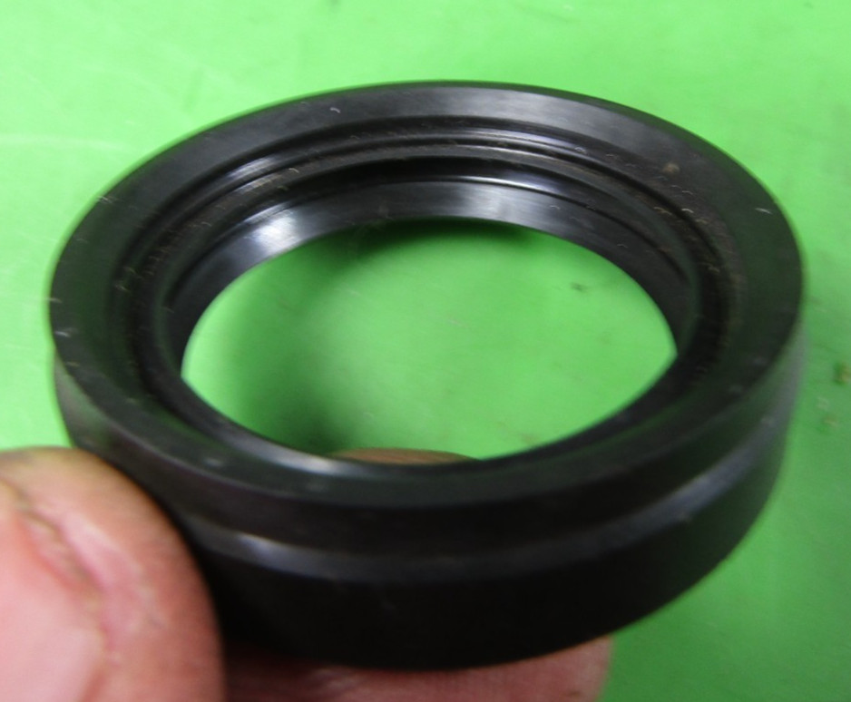 Honda Oil Seal 30 x 43 x 10.5 mm🔥CBR125R 1978 CB125🔥NOS🔥OEM🔥1 Count