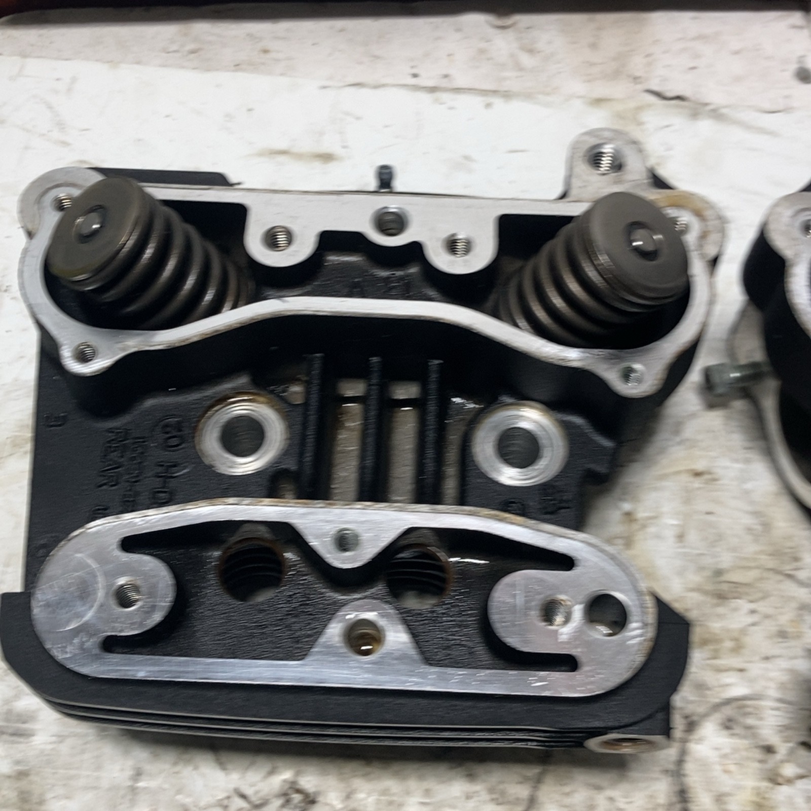 91-03 Harley Sportster XL 1200 OEM Cylinder Head Set Pair Front and Rear Black