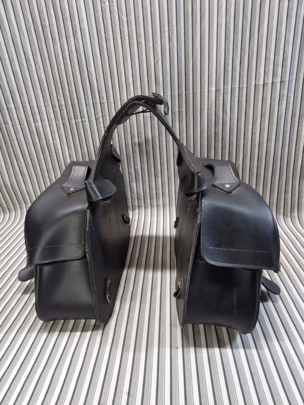 Universal Black Motorcycle Throw Over Saddlebags Pair Synthetic Leather READ