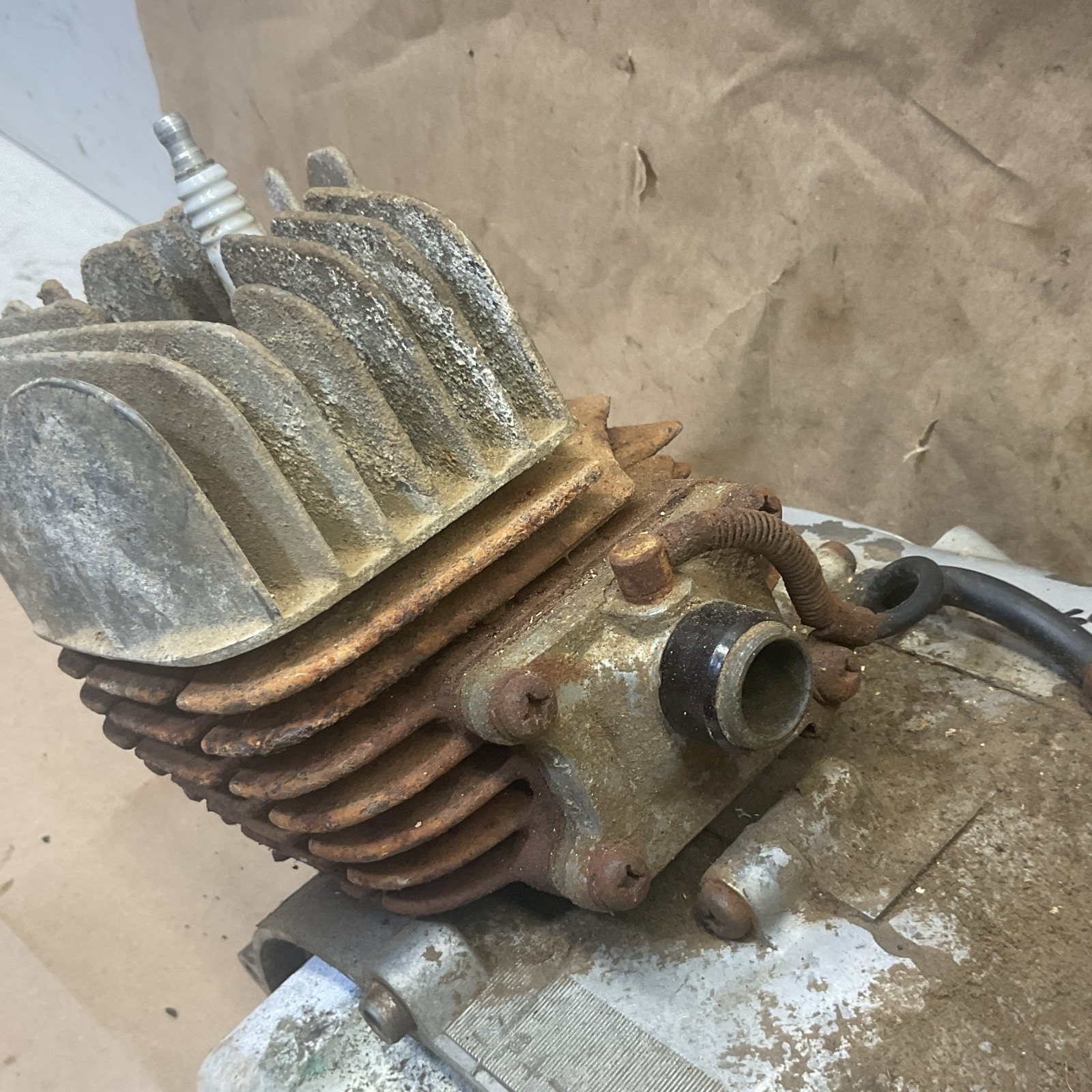 Yamaha GT 80 1977 Engine 140 PSI Kicks Over Good Otherwise Condition Unknown