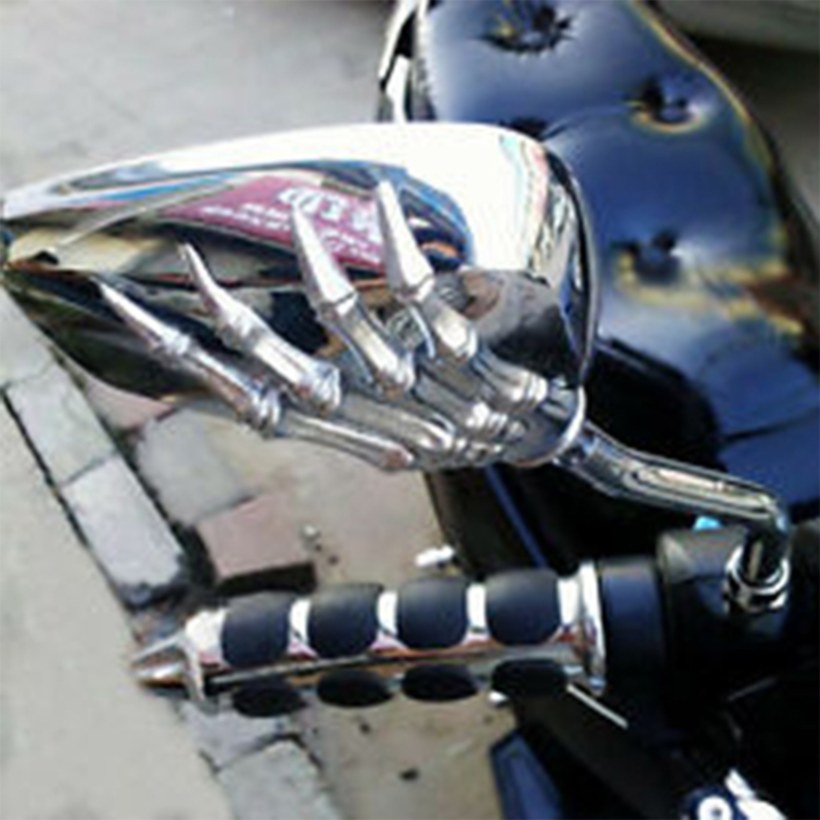 1 Pair of Motorcycle Bike Rearview Side Mirrors Skeleton Skull Hand Claw
