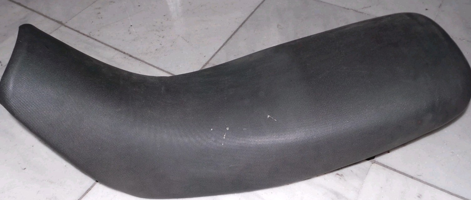 HONDA NX 650 DOMINATOR SEAT SADDLE USED GENUINE AS MY PICTURES