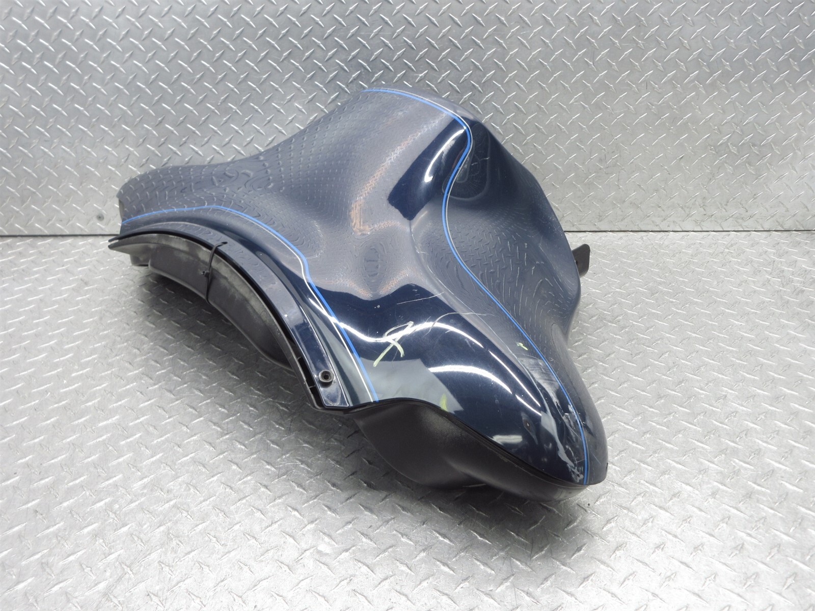 2001 Harley Electra Glide FLHTCUI Front Upper Batwing Fairing Fascia Cowl Cover