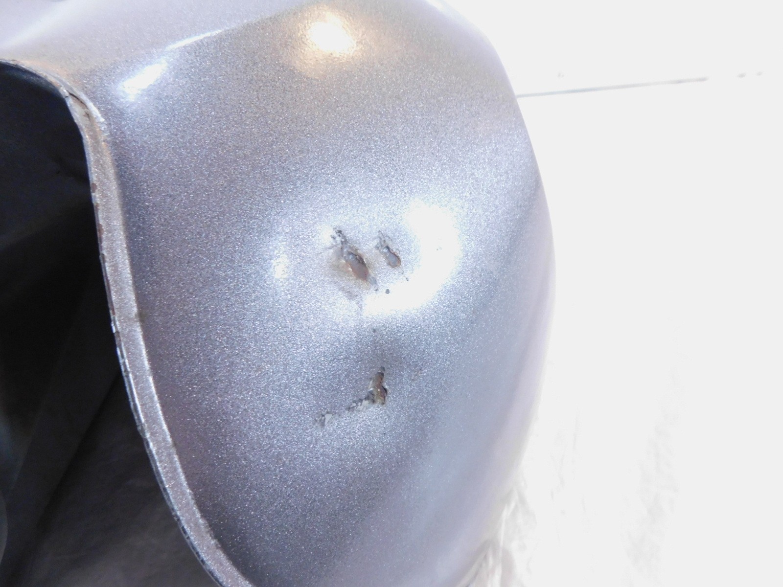 1979-1981 Suzuki GS850G 850G Silver Fuel Gas Petrol Tank Reservoir Cell – Dented