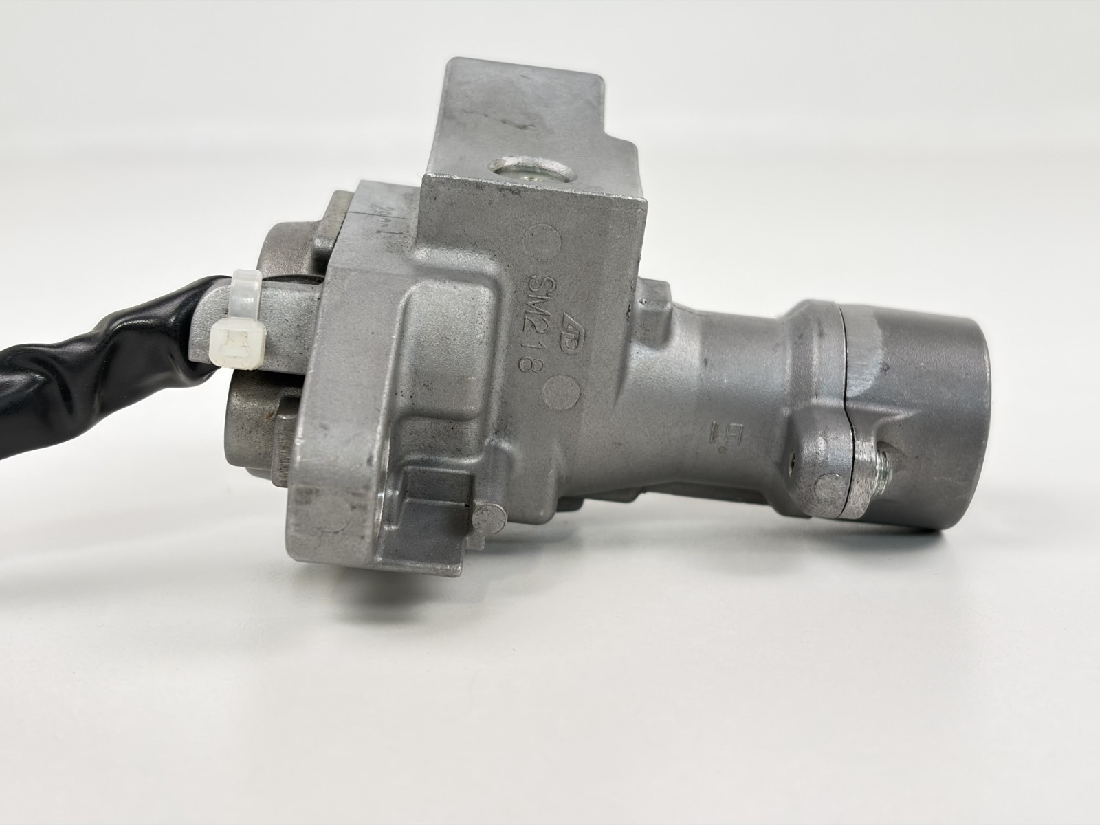 37100-04K10 |37100-04K11 | 37100-04K12 | Suzuki | Steering Lock Assembly