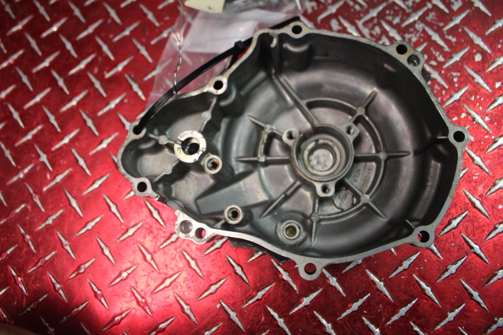 11 – 13 2011 – 2013 CBR 250 250R OEM STATOR COVER HAS OXIDATION dnd