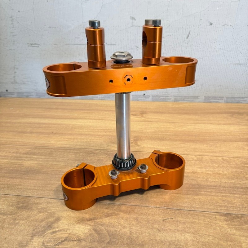 EMIG RACING BILLET TRIPLE CLAMP TREE / KTM / 16mm OFFSET / 54mm & 58mm FORK BORE