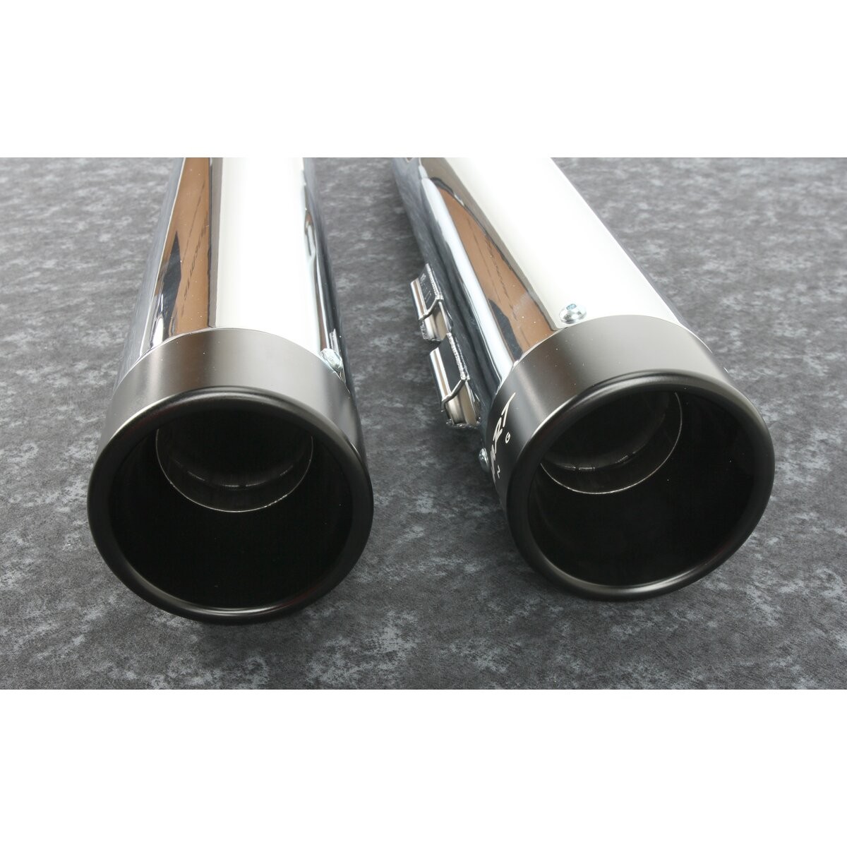 Rinehart Chrome 4 in. DBX40 Mufflers w/Black End Caps – 500-0162