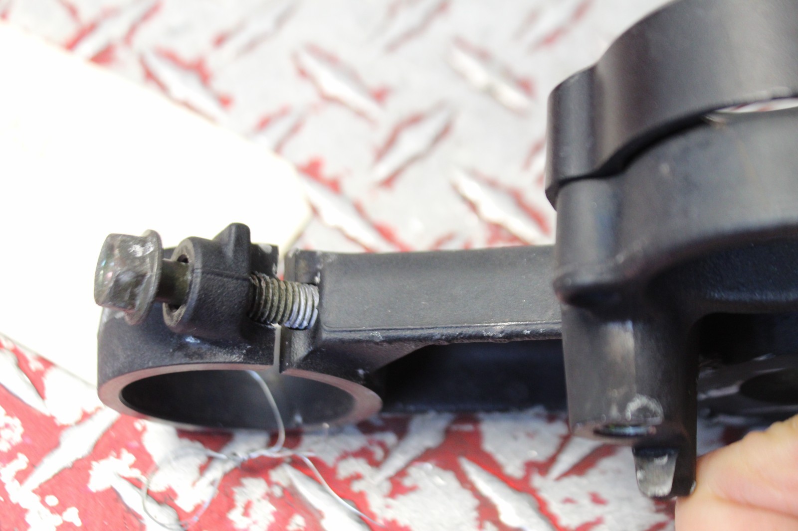 2001 – 2006 HONDA CBR 600 F4I OEM UPPER TOP TRIPLE TREE CLAMP CBR166