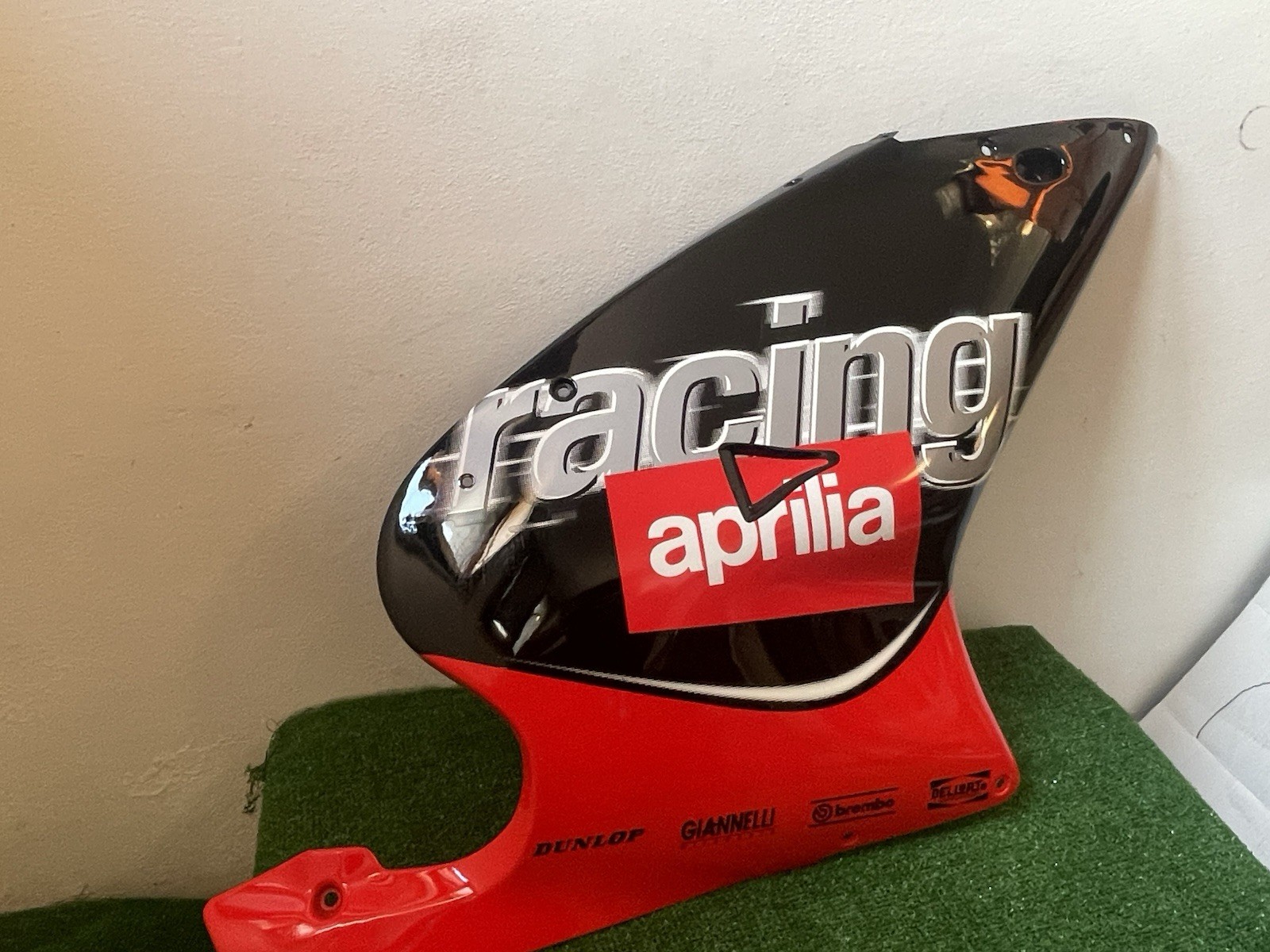 ORIGINAL APRILIA RS50 1999-2005 RIGHT SIDE FAIRING