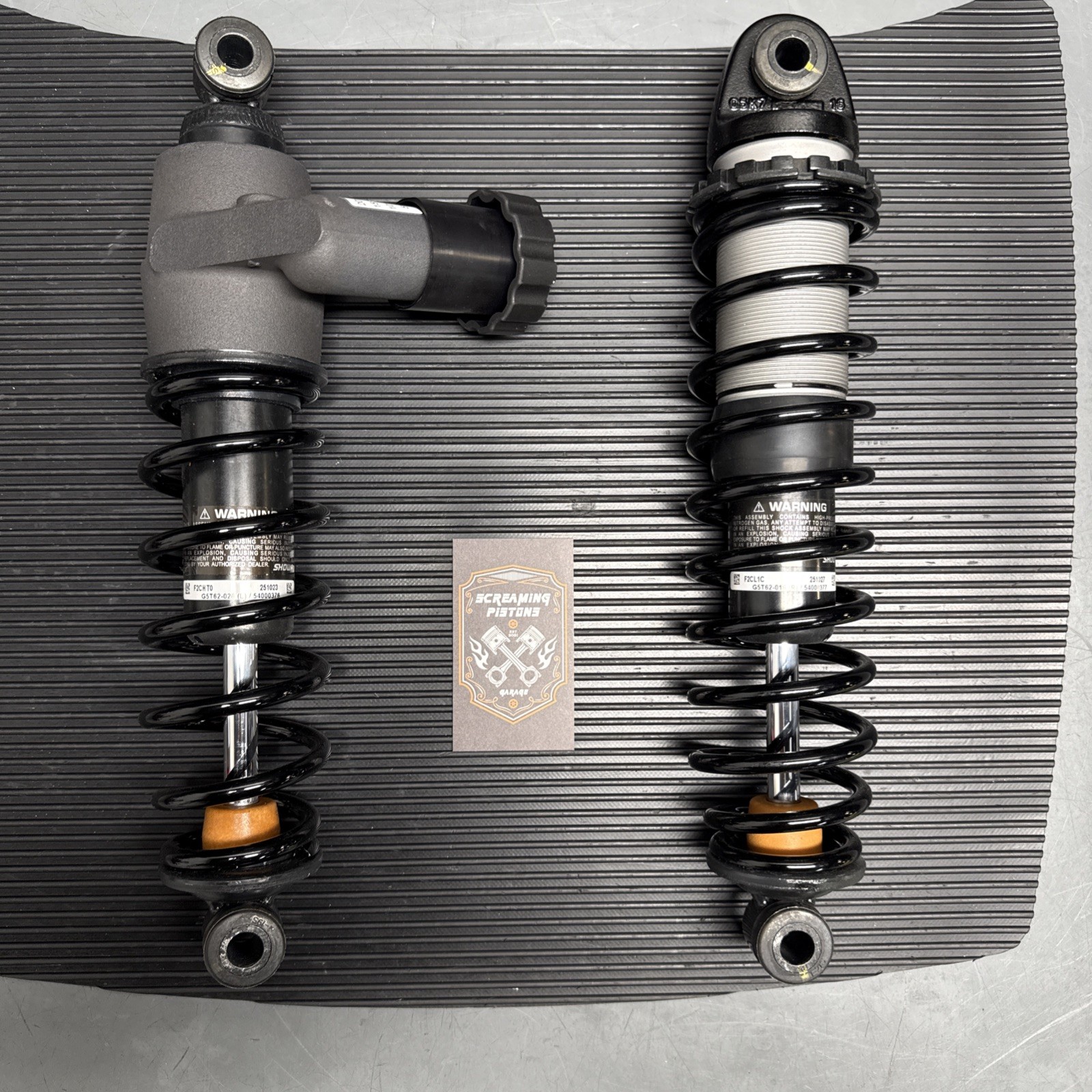 HARLEY DAVIDSON 25 ROAD GLIDE FLHX FLTRX 13 IN SHOCKS 54000377 54000376