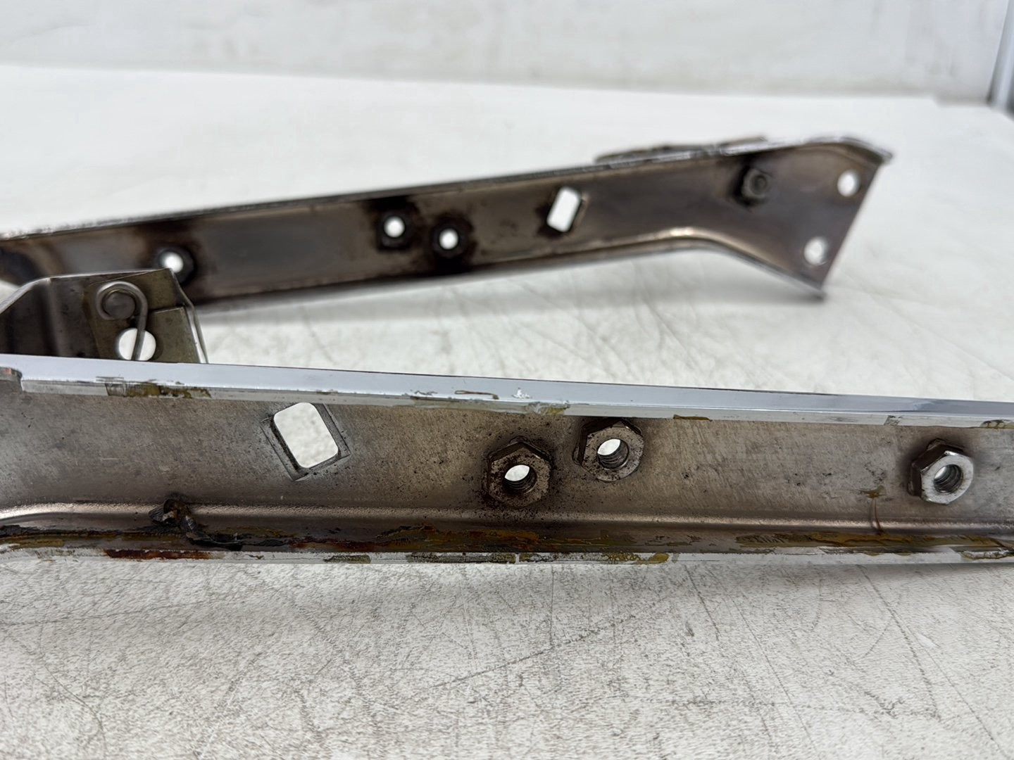 1995 Harley Road King FLHR OEM Left Right Saddlebag Fender Struts Brackets