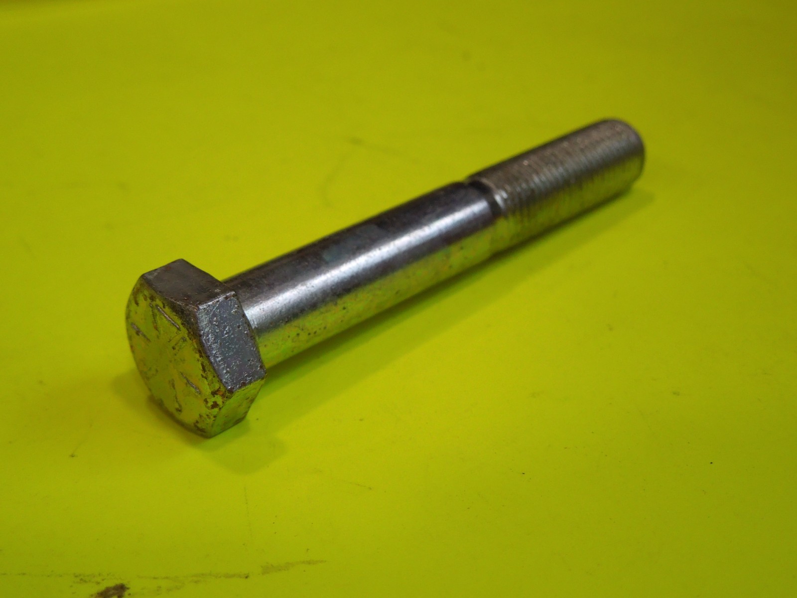 1 NOS OEM Harley Davidson 3/8″-24 X 2-1/2″ Hex Head Grade 8 Bolt P/N 4416