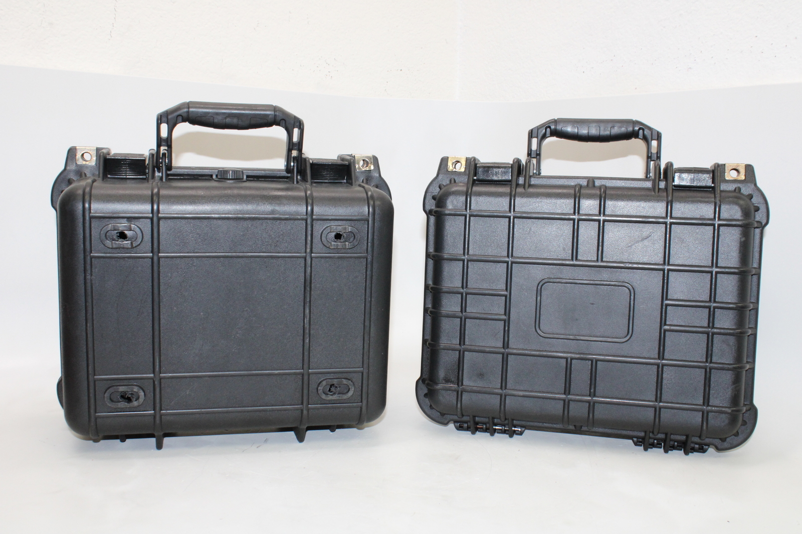 Apache 2800 Hard Case Luggage IP65 *Not Waterproof* Cases