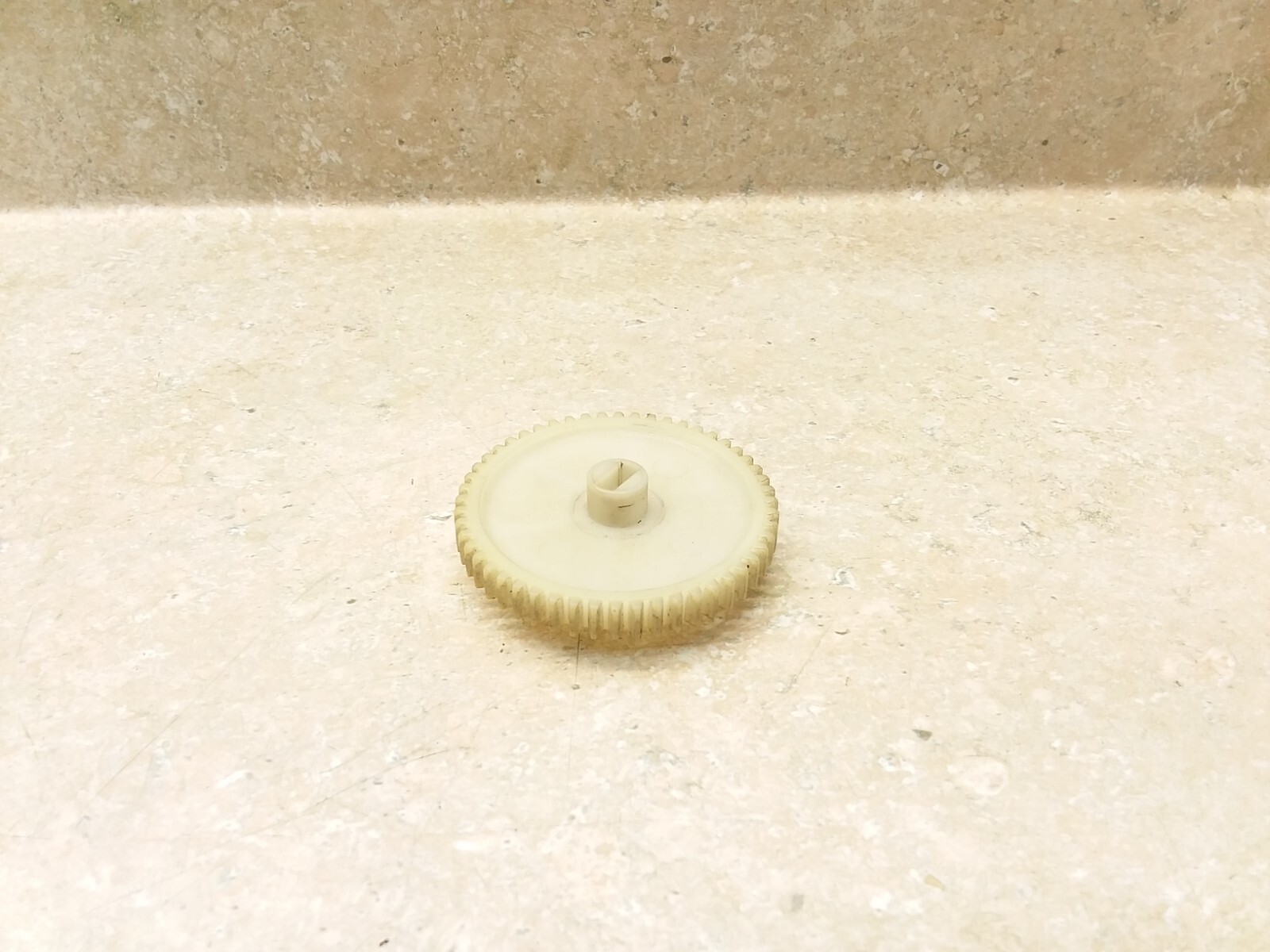 Hodaka 100 Road Toad 1976 Engine Oil Pump Drive Plastic Gear PA AP-259