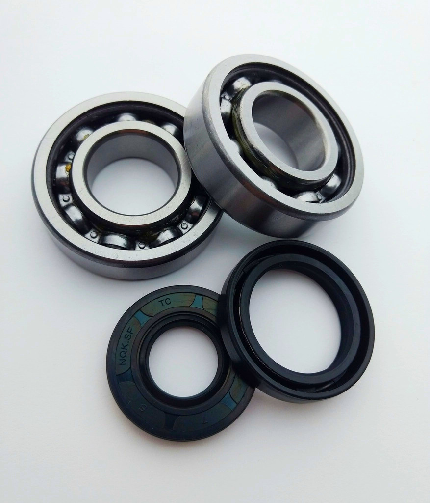 Kx125 Main Crank Bearings and Seals Kit 88 89 90 91 92 93 94 95 96 97 98