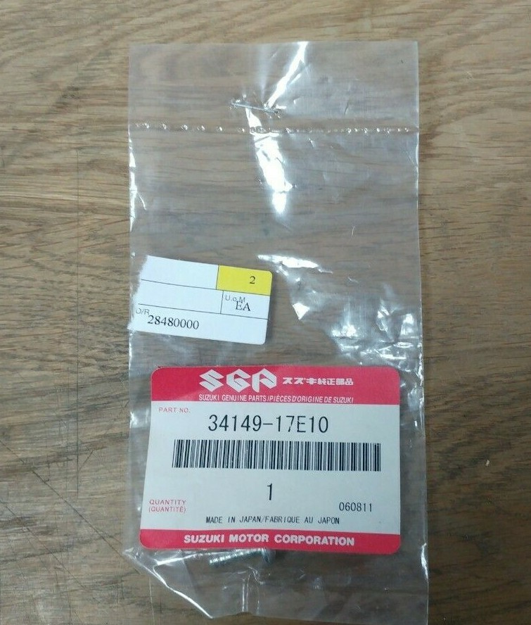 34149-17E10 SUZUKI SCREW (4X14) GSF600 GSF1200 BANDIT