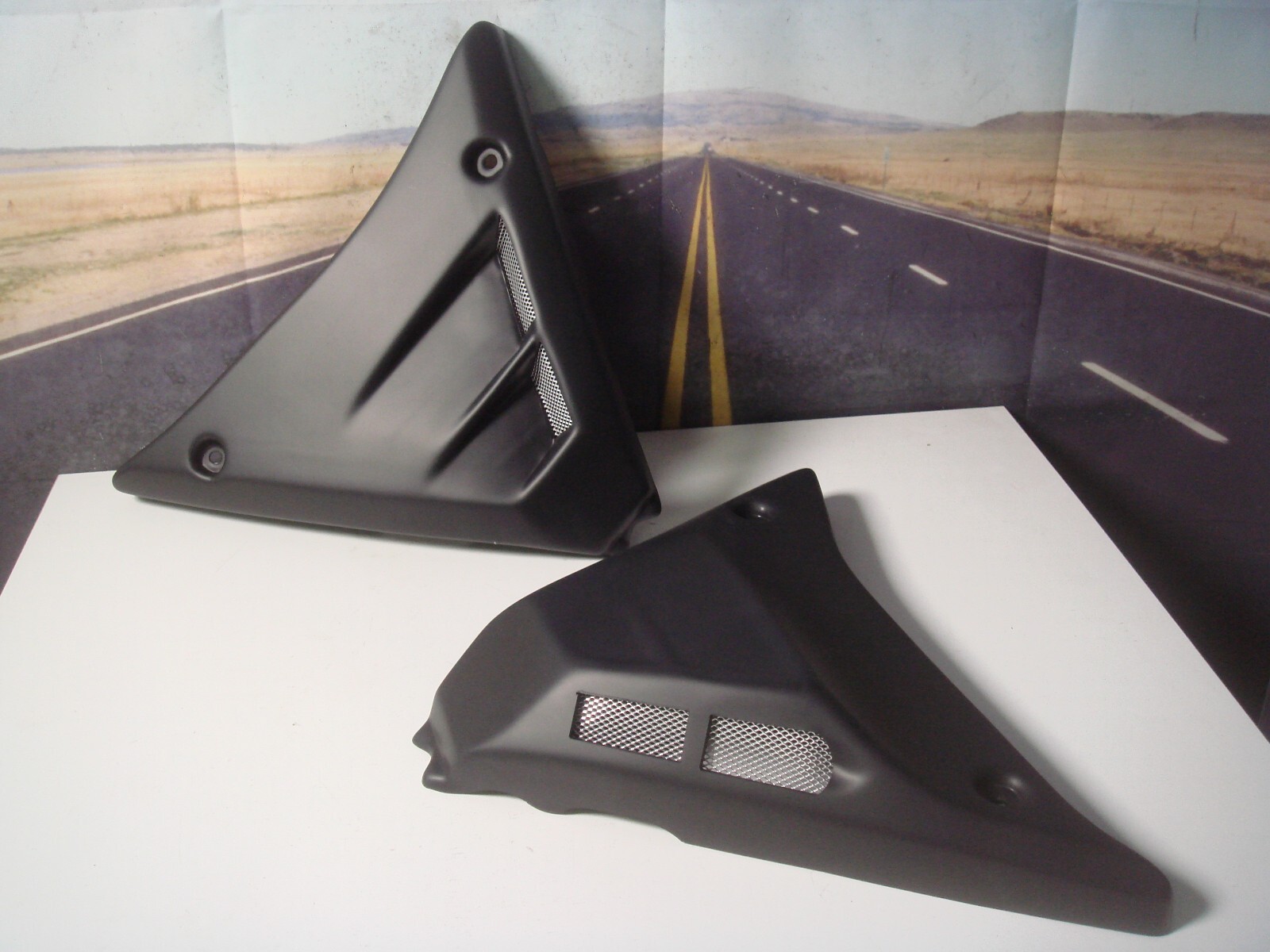 Harley FXR Side Covers Vented Pair 1982-1994 Black Paintable V-Twin 42-1281 Z8