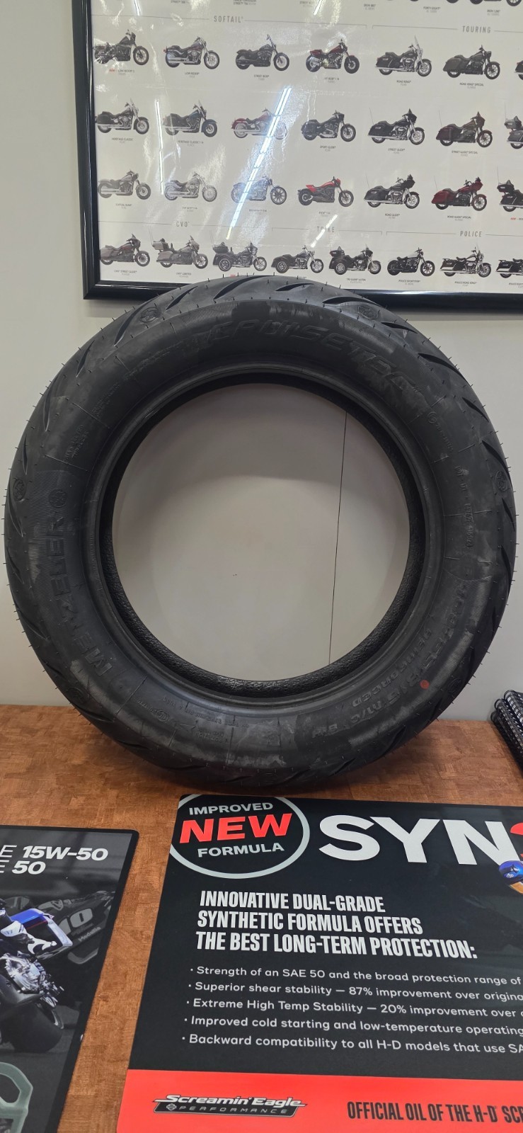 Metzeler Cruisetec 180/65b16 motorcycle rear tire
