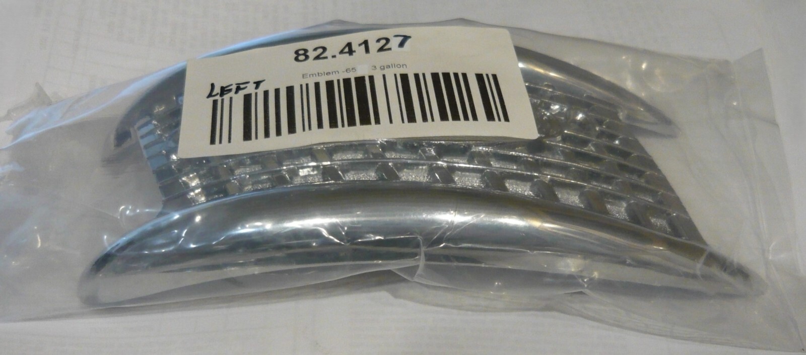 1963 1964 1965 Triumph TR6 T120 Left 3-Gal Tank Badge F4127 (82-4127) new OEM