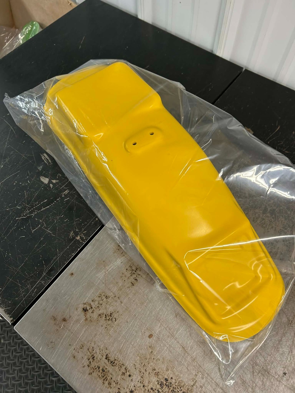 1983 1984 Yamaha IT 250 490 Rear Fender Mud Guard Blem 2nd Yellow