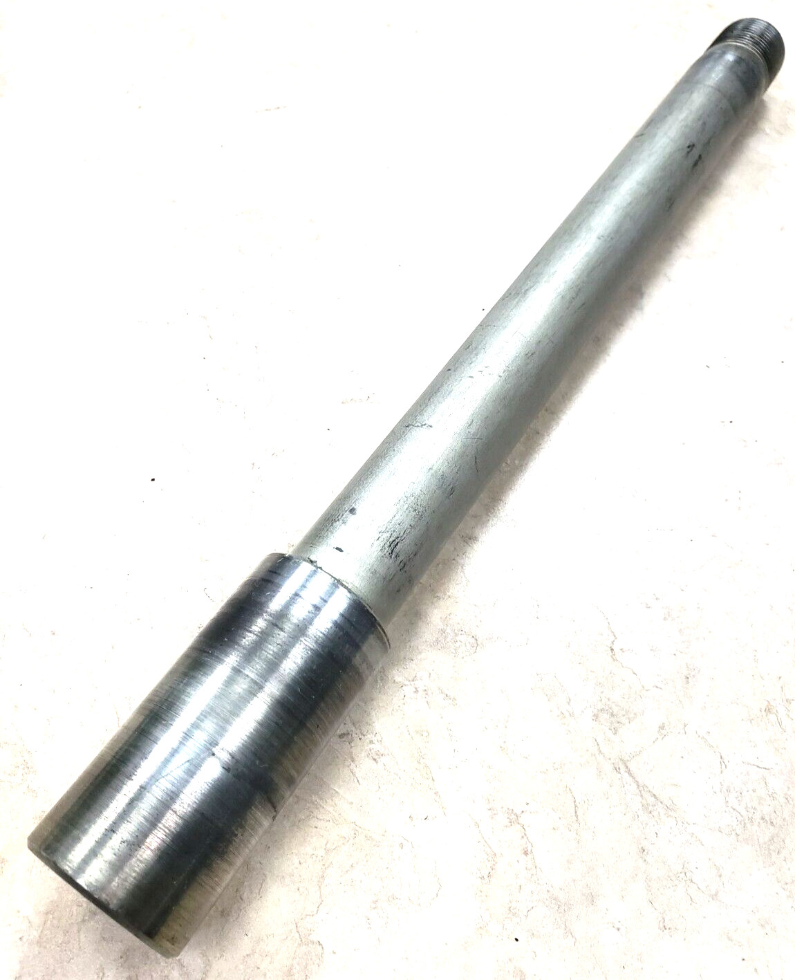 SUZUKI BLVD C90 M90 M109R VZR1800 OEM FRONT Wheel Axle Pin Bolt