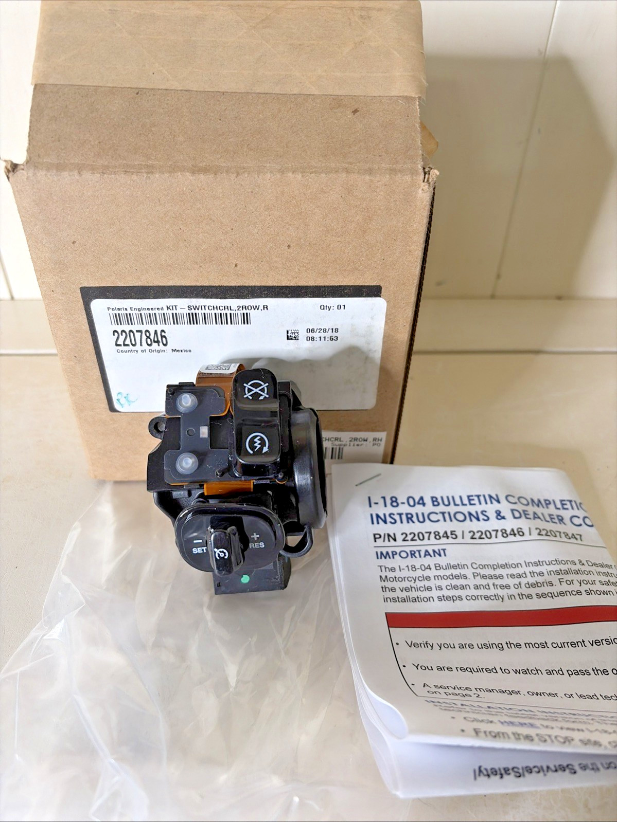 Indian OEM 2 Row Handlebar Cruise Control Switch Bank Assembly RH RIGHT 4018215
