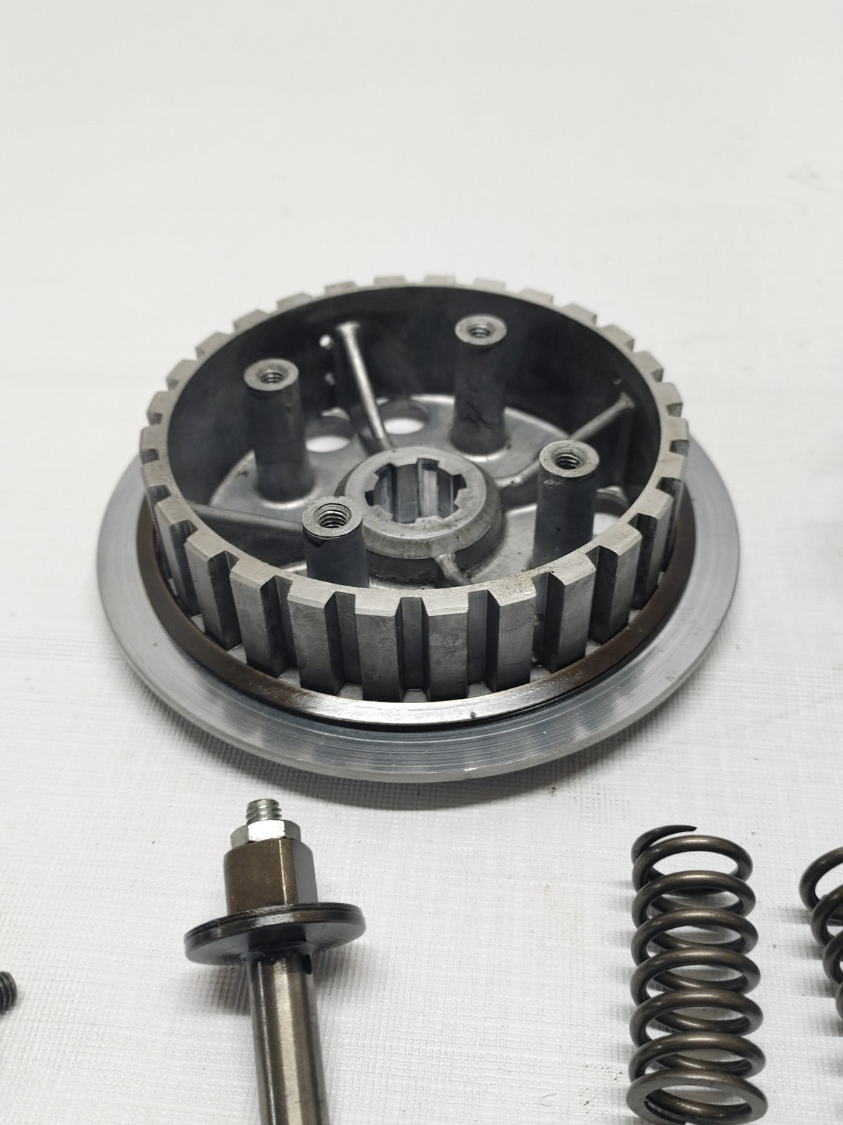 1999 Suzuki GZ250 Clutch Parts (As Shown) 21200-38201, 21411-38201, 21462-27A00