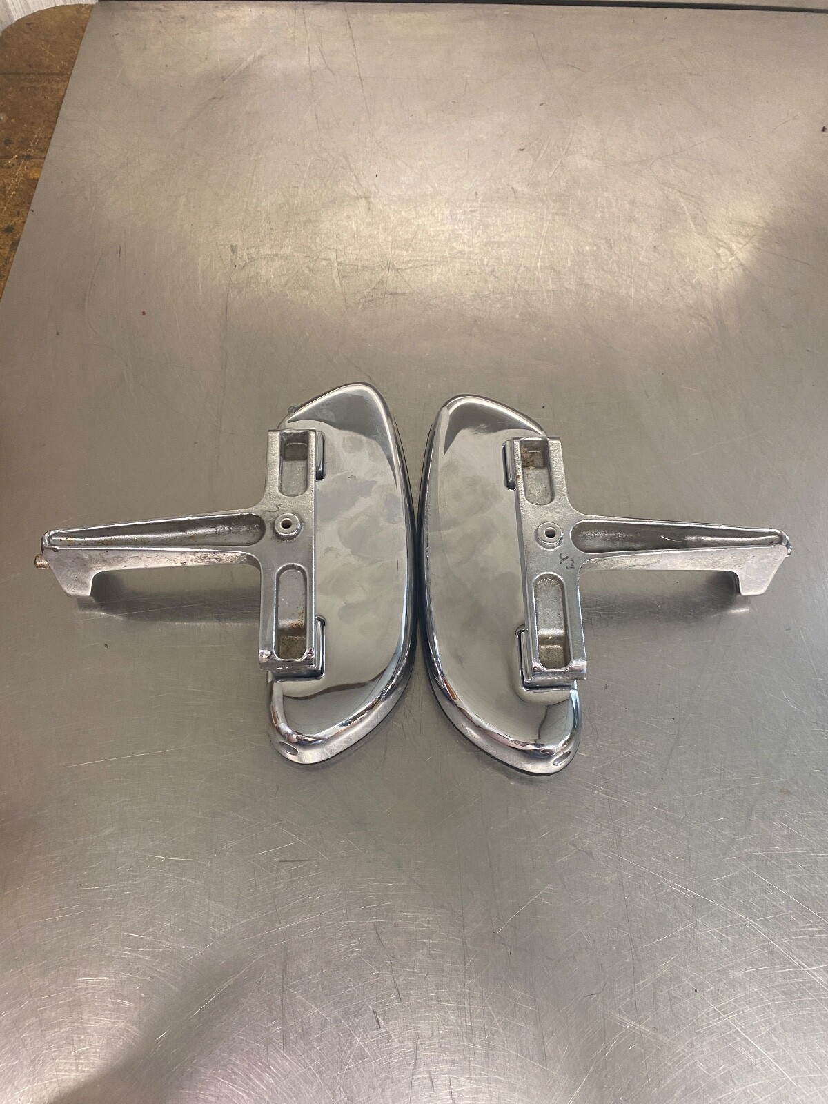 2005 Harley Davidson E/G U/C Streamliner Passenger Footboard & Mount Kit Chrome