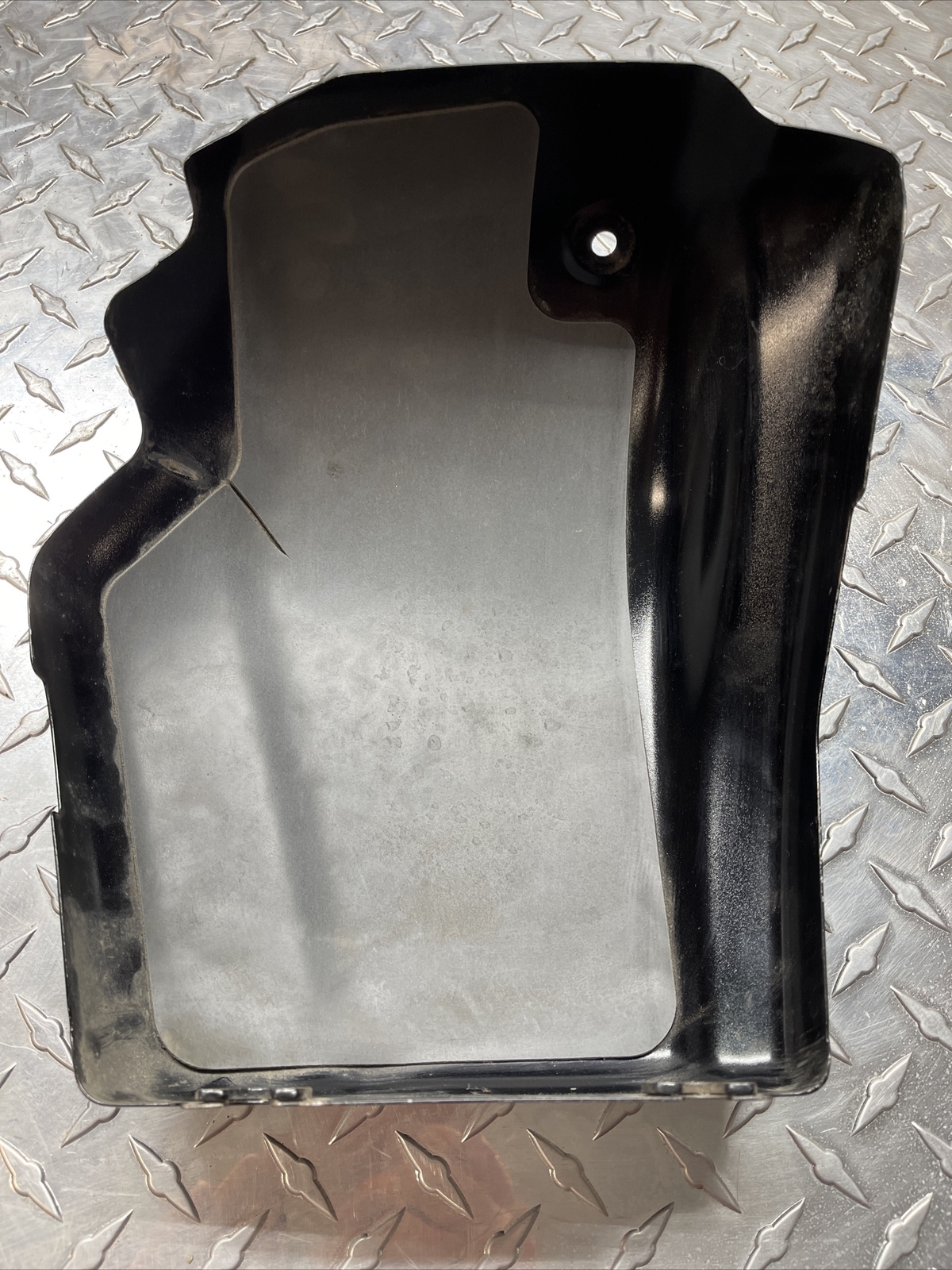 08 Yamaha XVS1100 XVS 1100 A V-Star Classic Right Side Cover Fender Panel