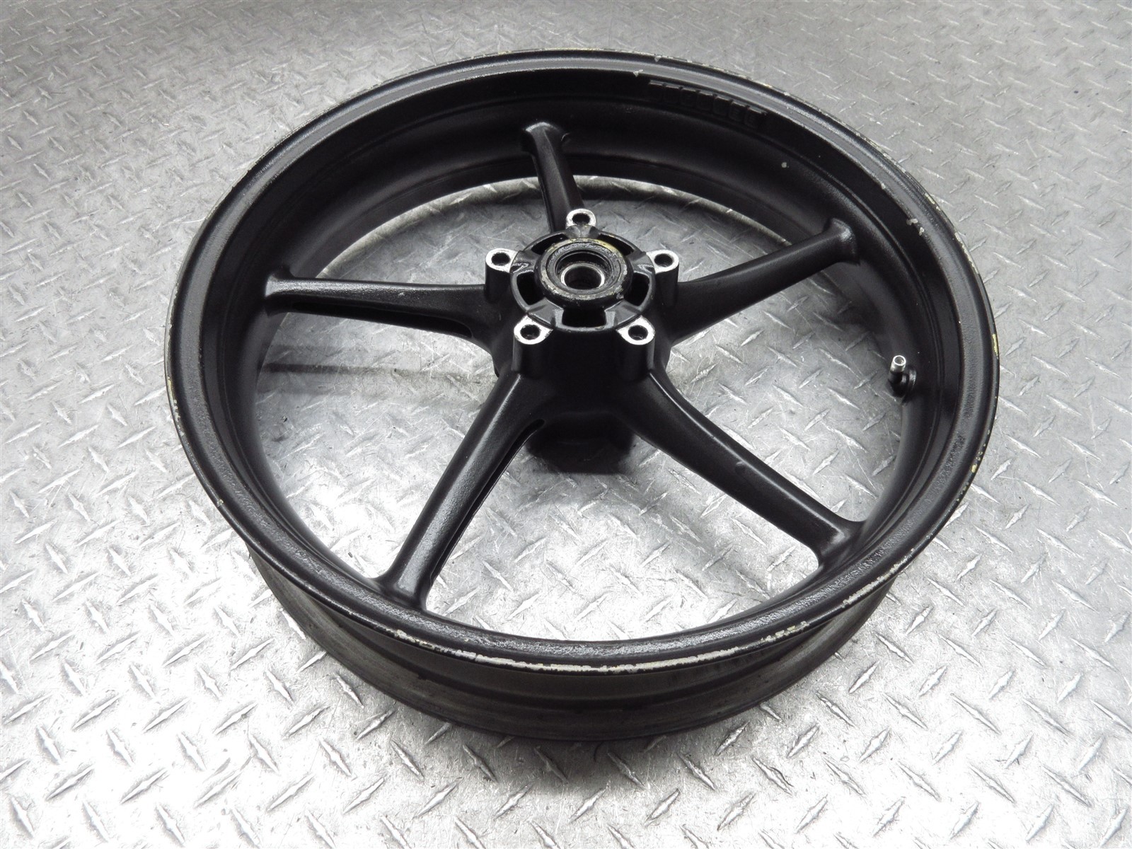 2008 06-08 Triumph Daytona 675 OEM Front Wheel Rim Straight Video 17×3.5