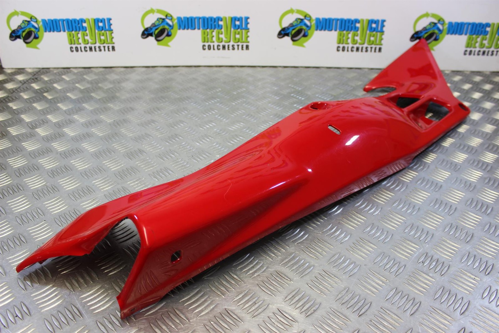 Honda VFR 750 F Panel Tail Right Rear 1994 to 1997 VFR750 VFR750F B070