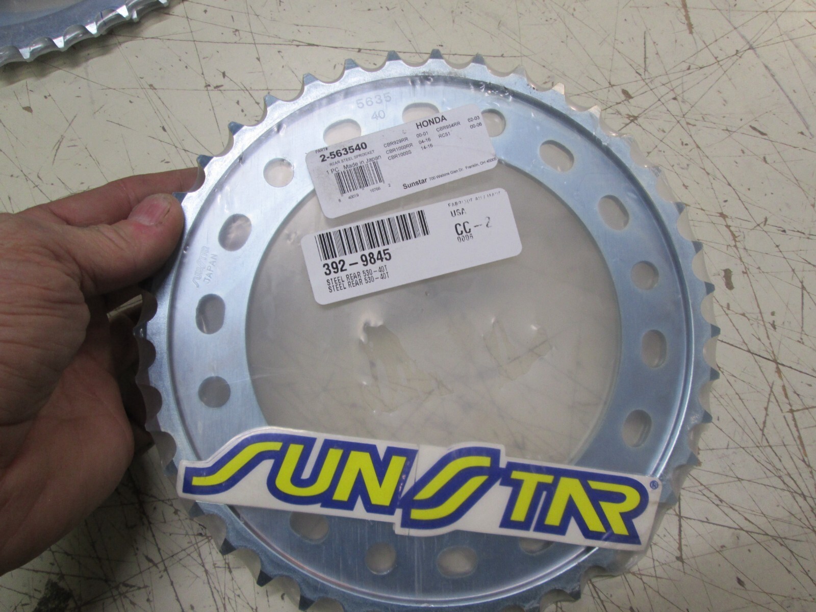 SUNSTAR SPROCKET – REAR STEEL – 40T HONDA CBR929 CBR954 RC51 CBR1000RR CBR1000S