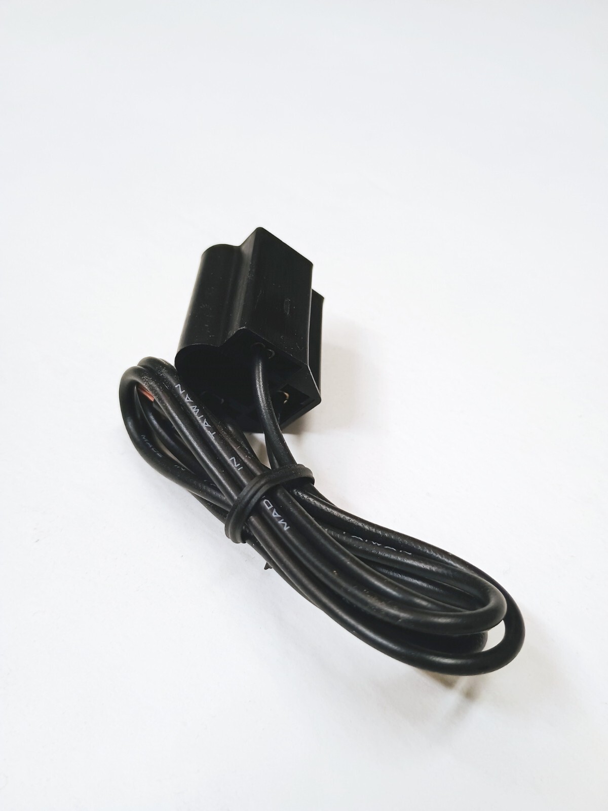 JTT Wire 2564F Female Pigtail Socket 9003 HB2 H4 Two Harness Headlight Bulb Fit