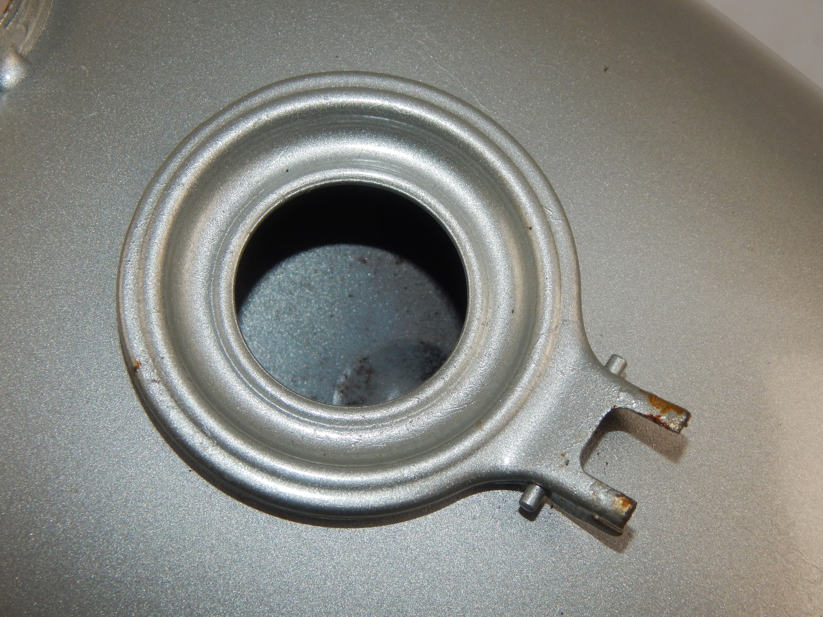 NOS 1982-83 CAGIVA SST 125 ALETTA SILVER GRAY GAS TANK FUEL RESERVOIR 800L-30700
