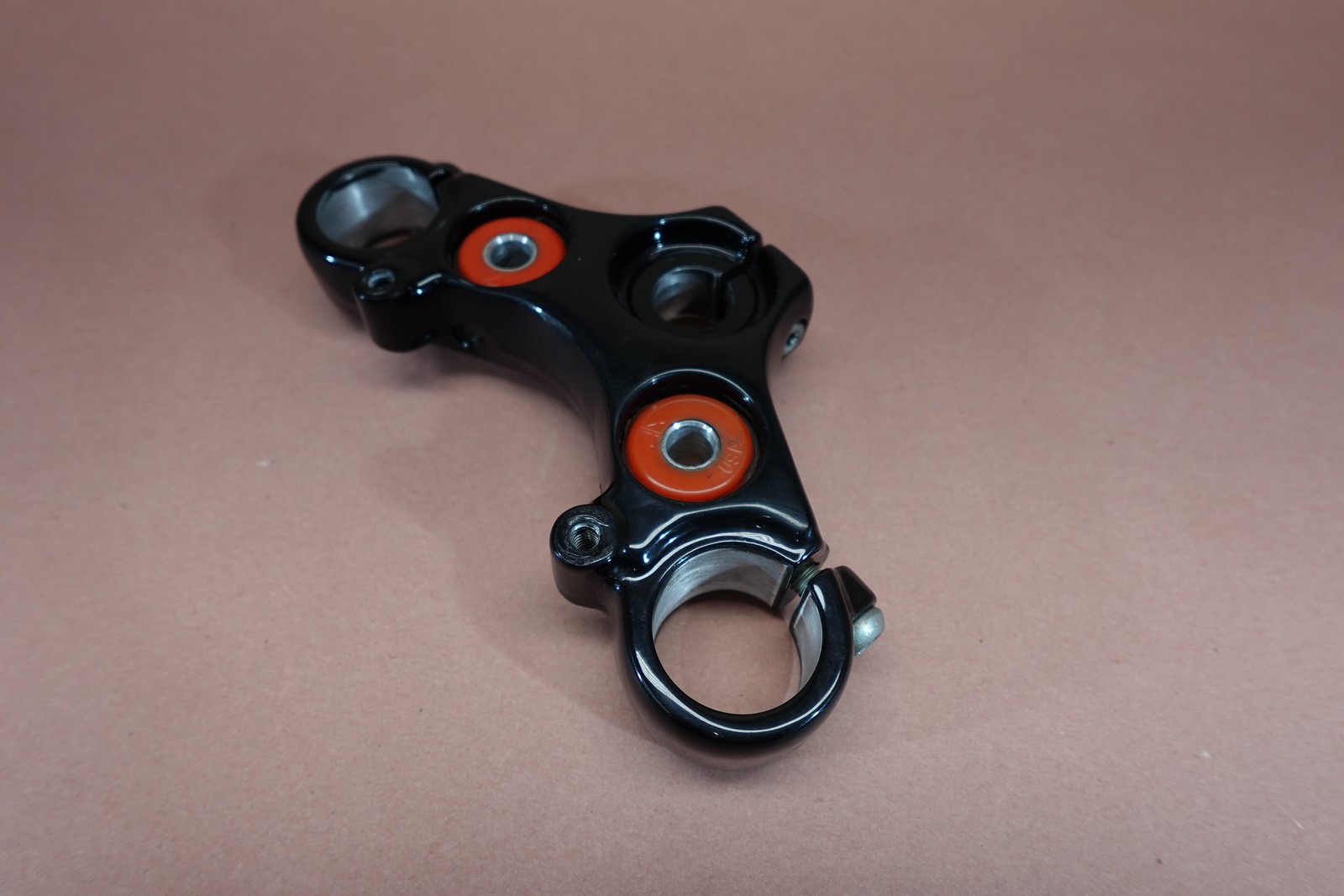 2004-2005 Harley Davidson Dyna Super Glide FXDXI Upper Triple Tree Fork Clamp