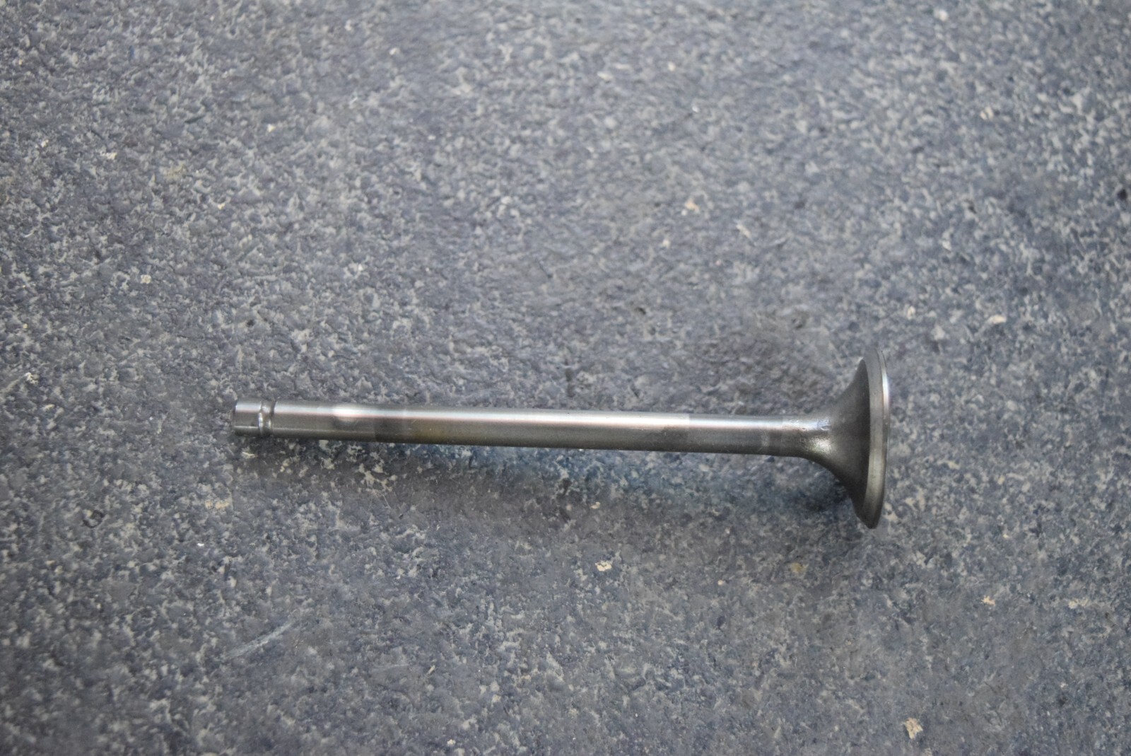 HONDA CB750C CB750K CB750SC CB750F CBX ENGINE CYLINDER HEAD INTAKE VALVE