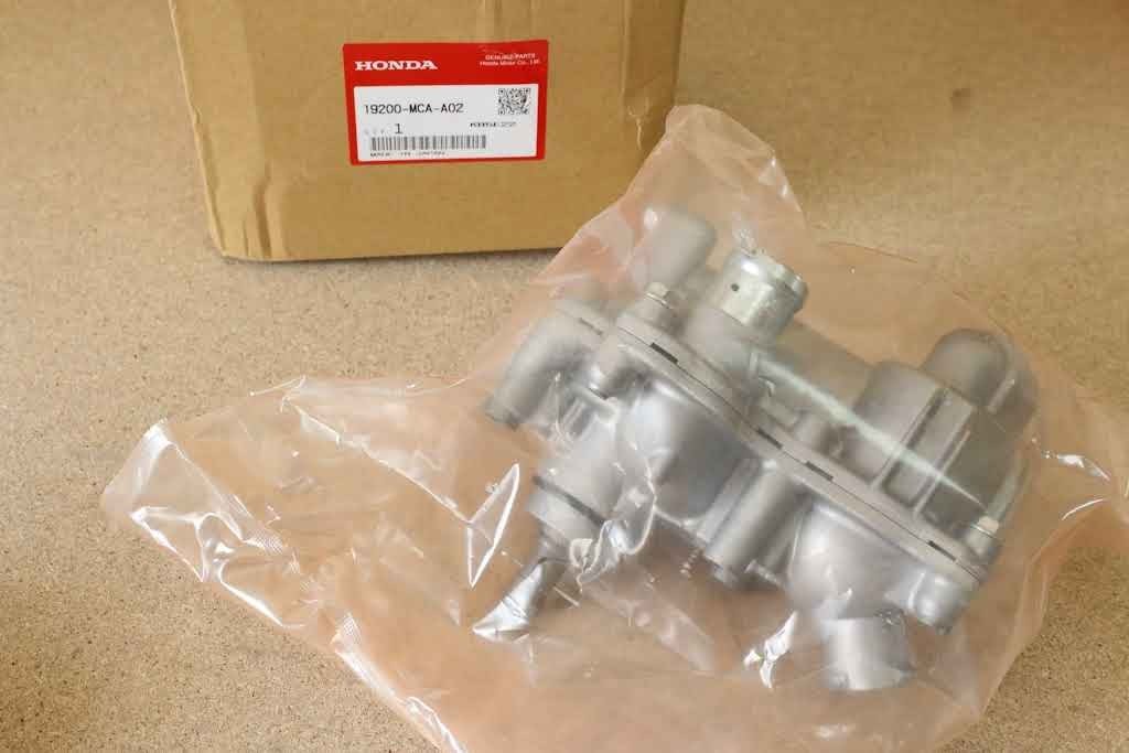 NEW OEM HONDA WATER PUMP ASM GOLDWING 2001-2017 GL1800 A/B/C 19200-MCA-A02
