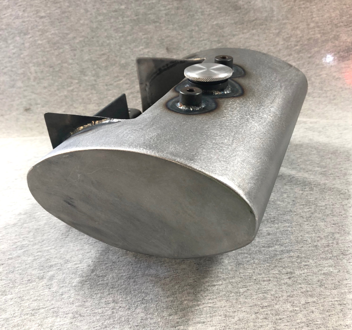 USA MADE Oval Center Fill Custom Oil Tank W/ Battery Tray For Harley & Customs