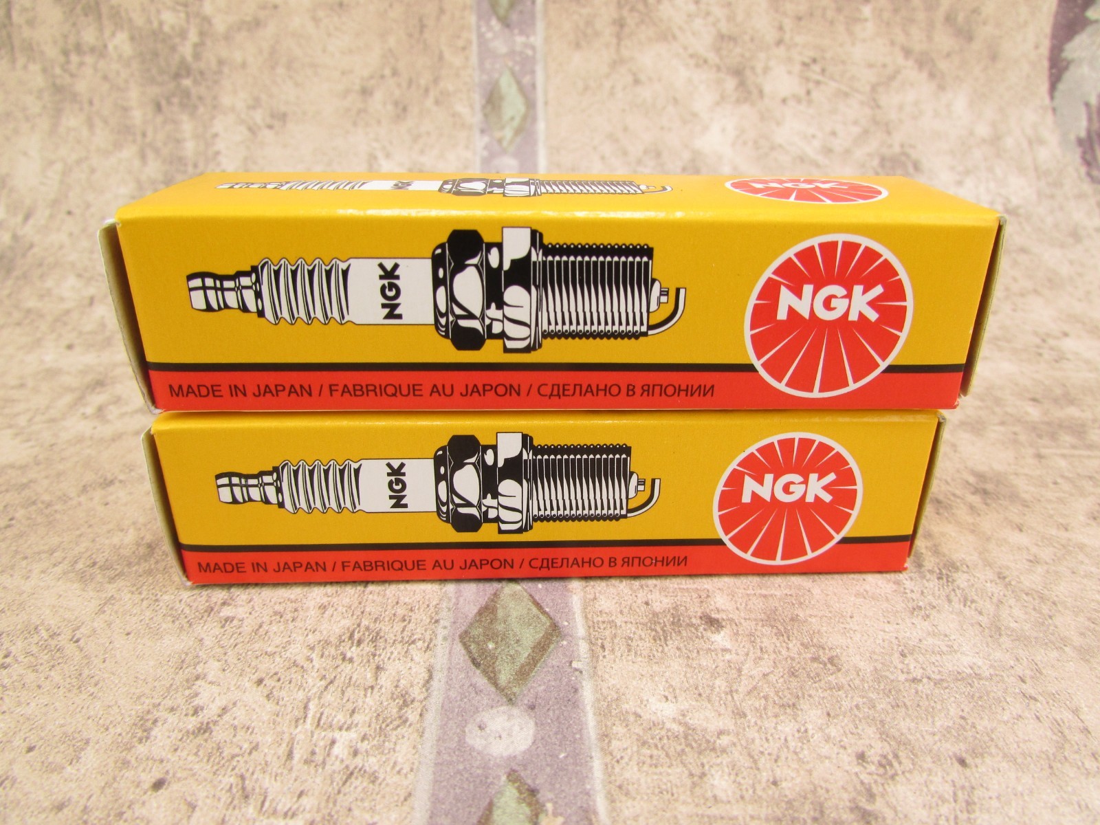 2 PACK NGK Standard (2430) CR4HSA Spark Plugs, Made In Japan