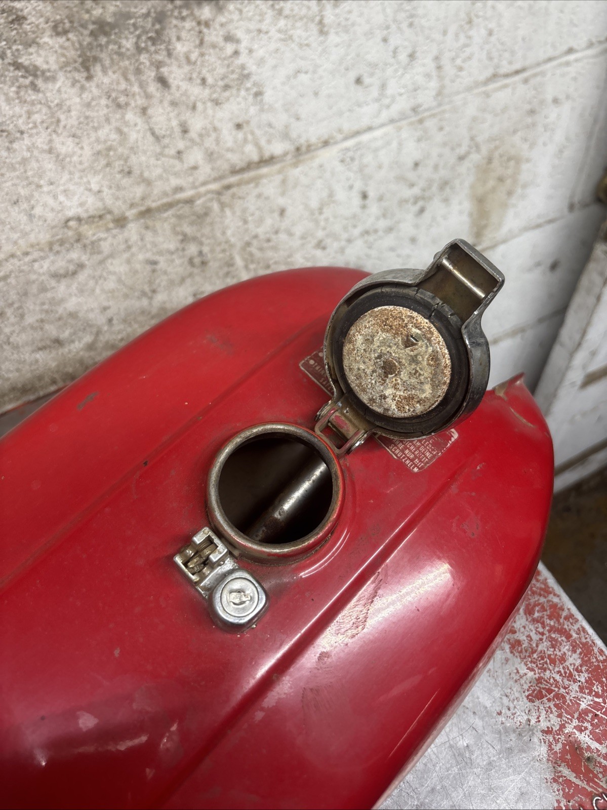 Vintage Honda Cb400f Cb 400 F Cap Gas Fuel Petrol Tank Oem Red