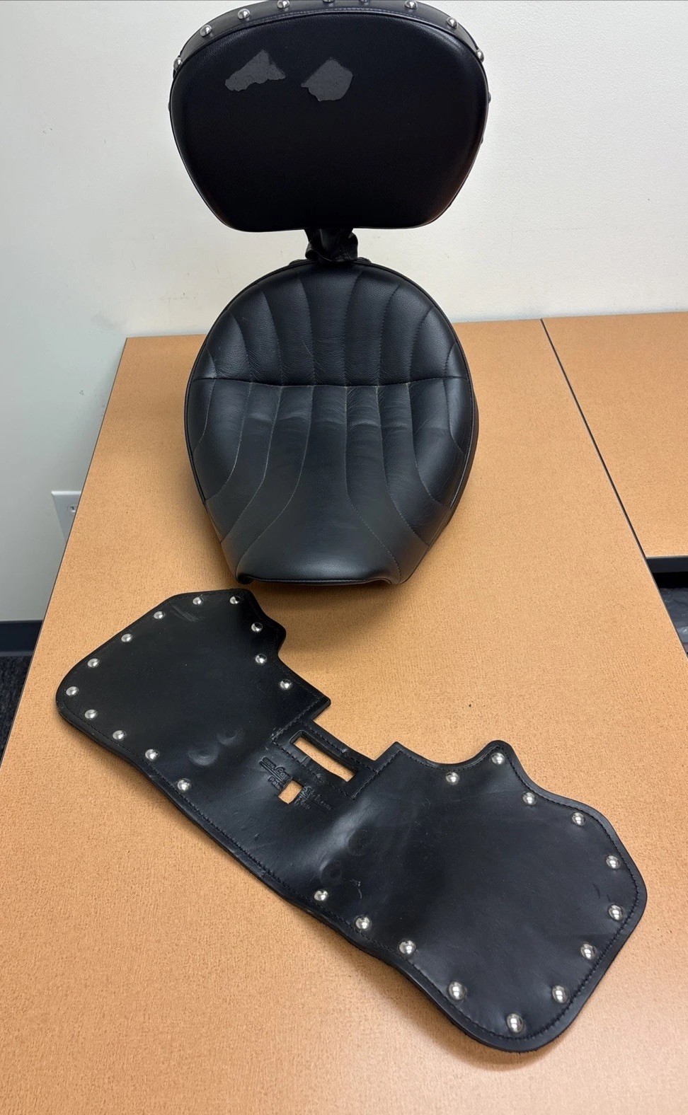 Corbin Classic Solo seat 2008-2017 Harley Davidson Softail W Back and Pillion