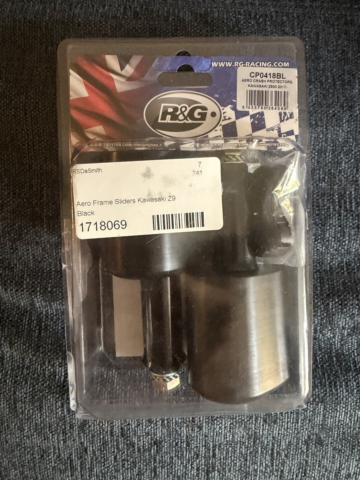 R & G Aero Frame Sliders For Kawasaki Z900 2017-2024 *Never Used*