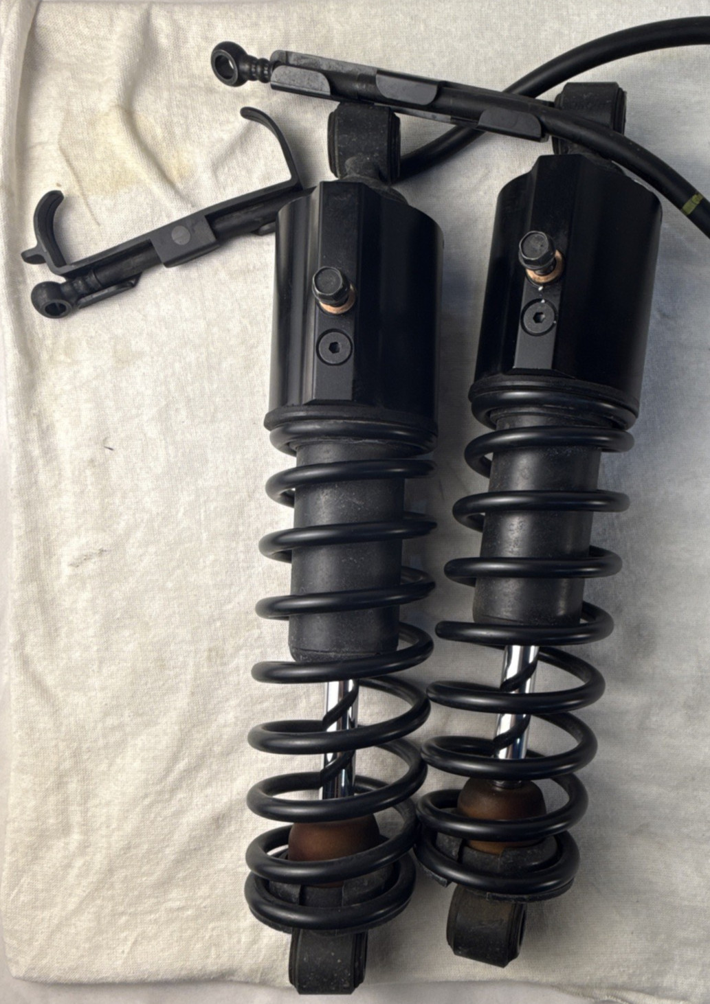 HARLEY DAVIDSON GENUINE 13 IN TRI GLIDE SHOCK ABSORBER SET 54000144