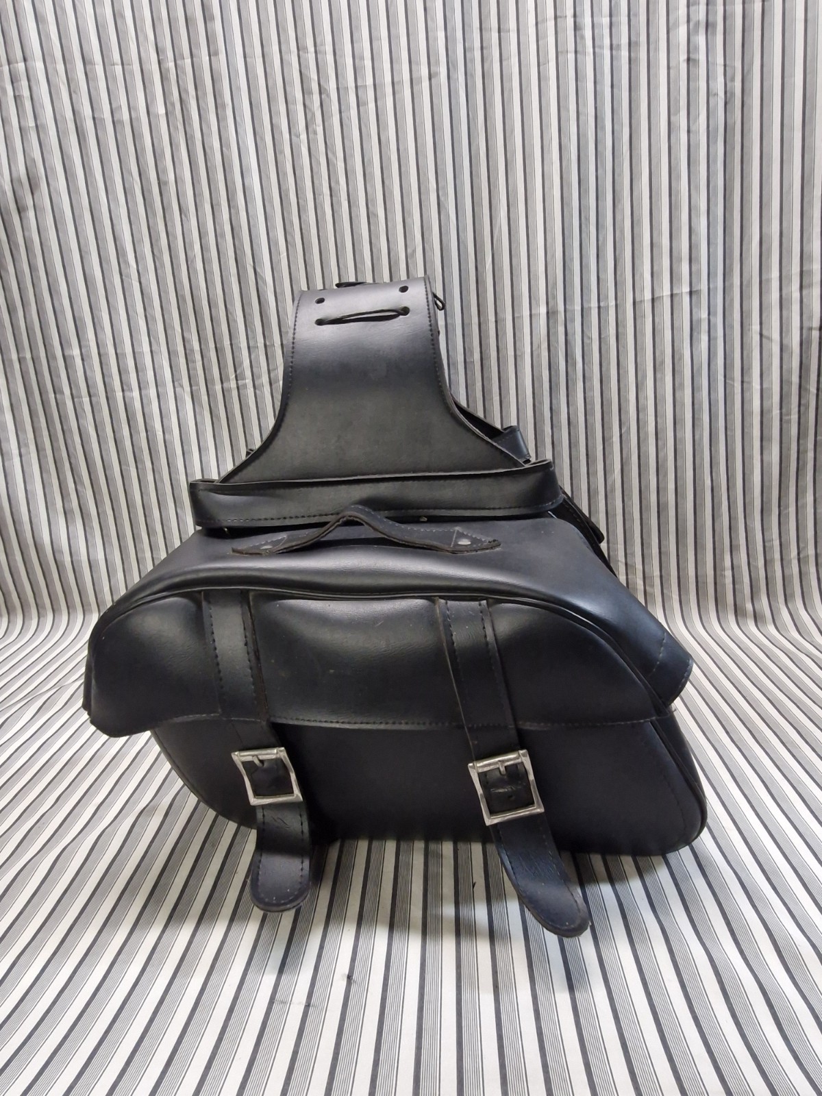 Universal Black Motorcycle Throw Over Saddlebags Pair Synthetic Leather READ