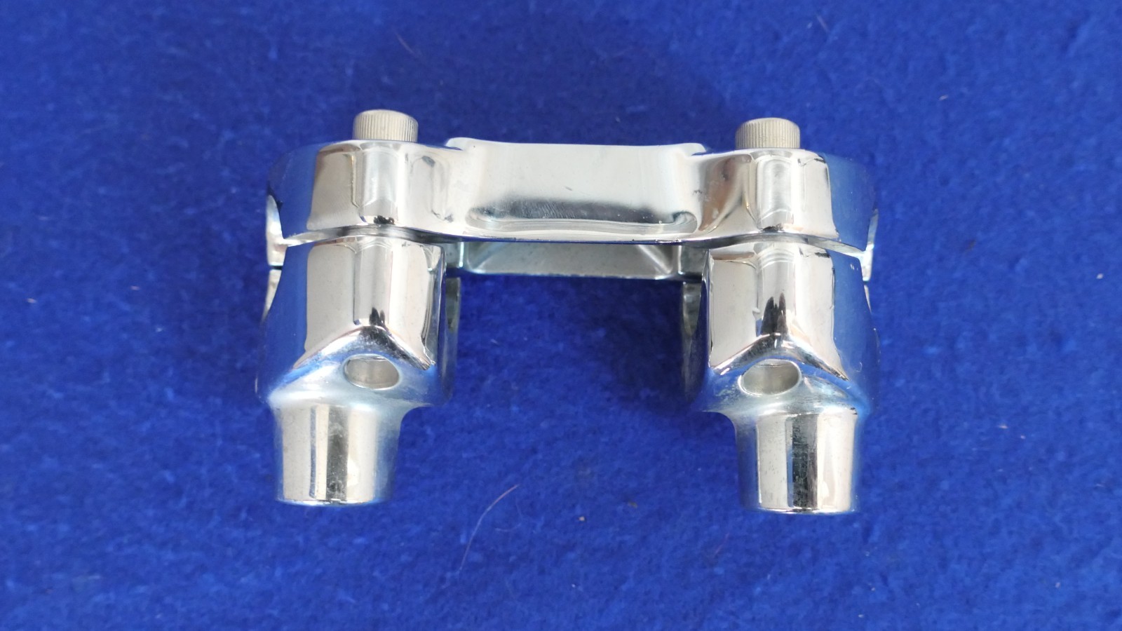 Genuine Harley Dyna Softail Sportster FXR 1.5″ CHROME Risers & Clamp 1″ Bars 74^
