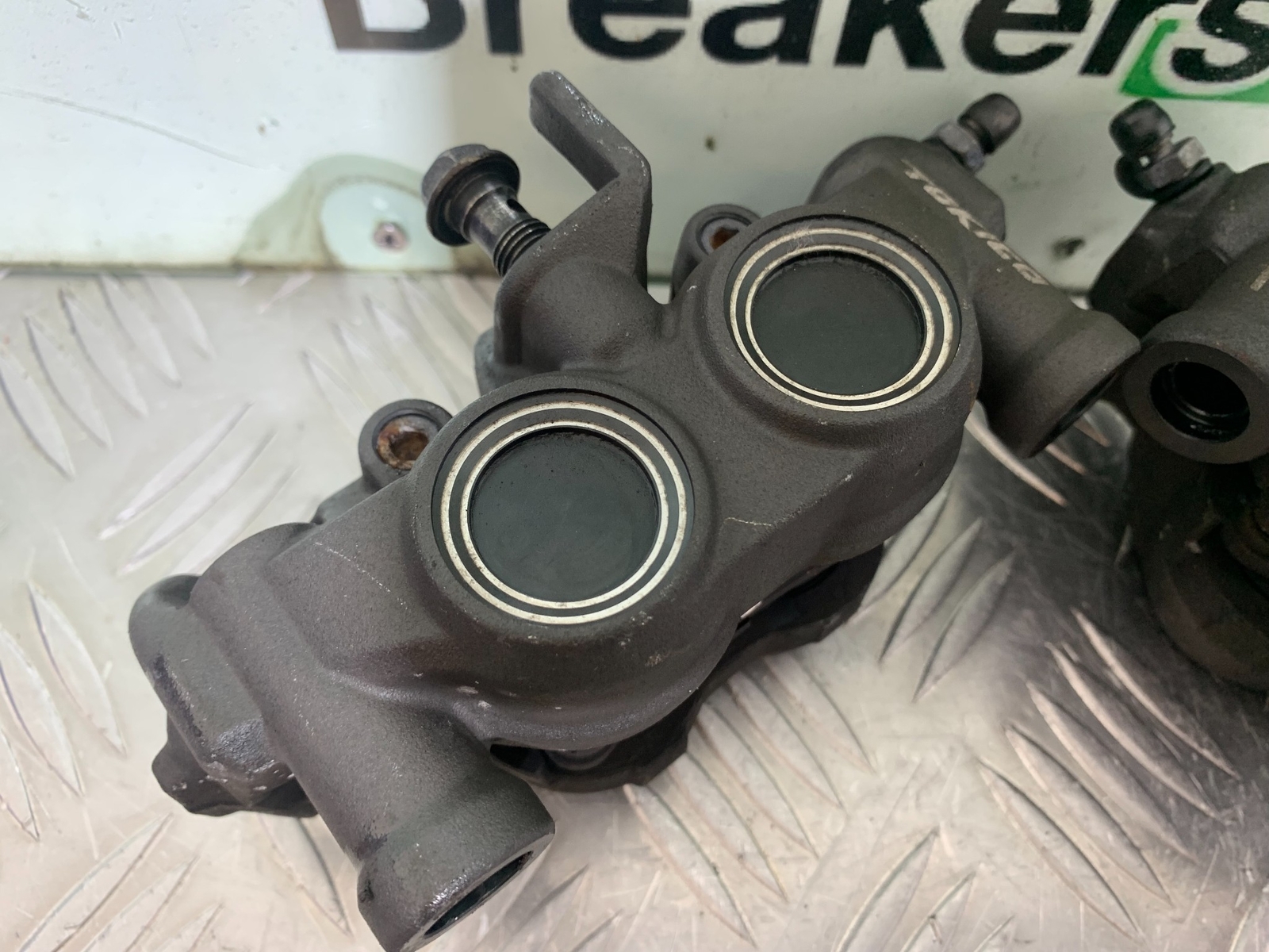 KAWASAKI ZX10R ZX 10R FRONT BRAKE CALIPERS YEAR 2011-2015 (CMB1154)