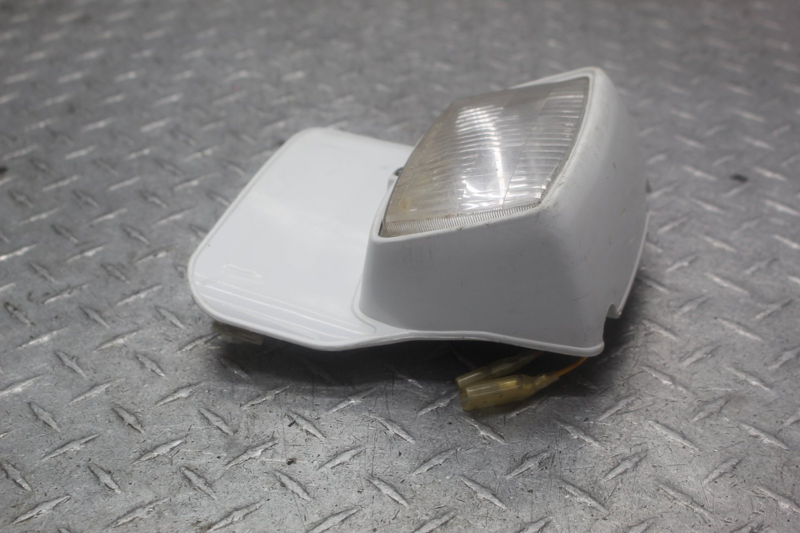 2000 SUZUKI DS80 HEADLIGHT LAMP ASSEMBLY LIGHT HOUSING UNIT 35121-37200