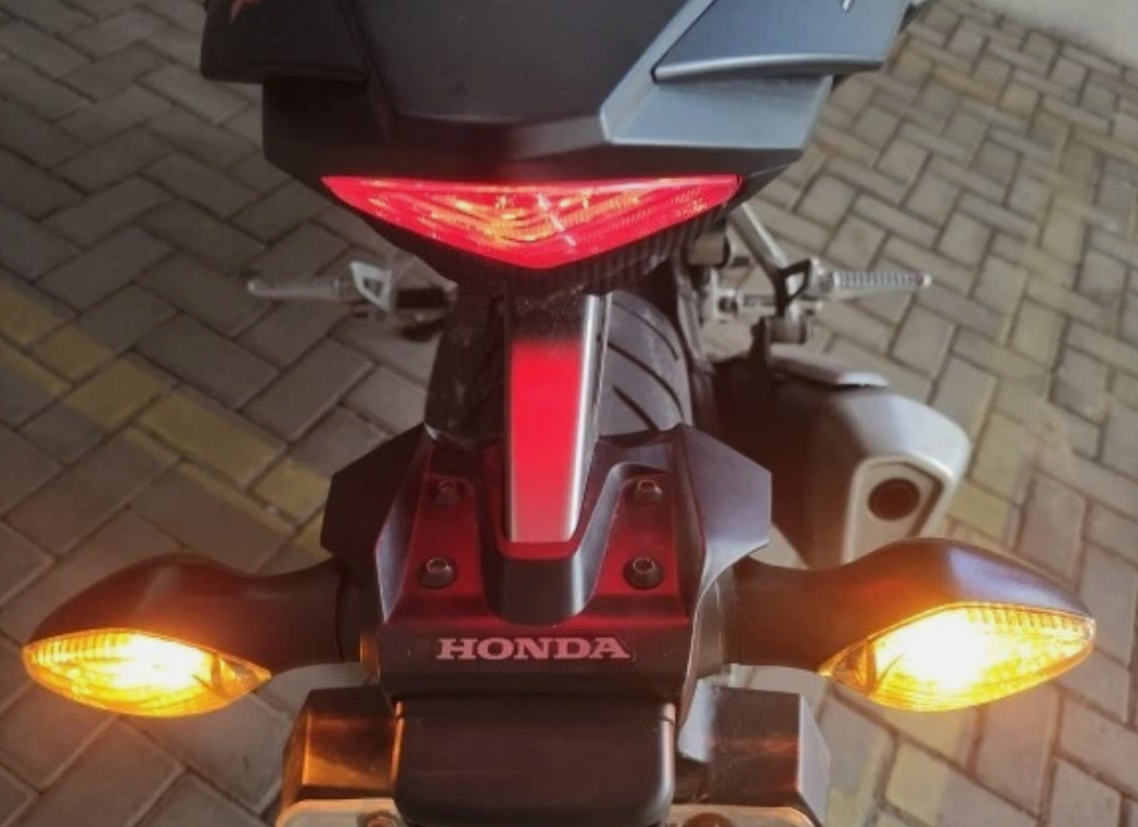 Turn Signal Blinker Light Fits For CBR500R CB500F CB500X CBR650F CB650F